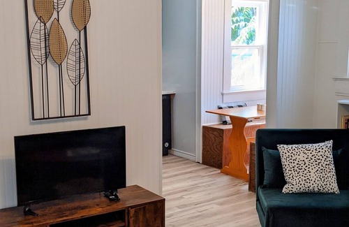 Carlsbad House | Charming 2 Bedroom Home Near Town, Simple and Sweet