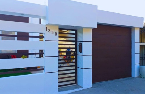 Acapulco House | Charming 2-bedroom house in Los lagos Ensenada B.C