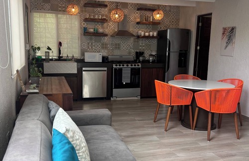 Yucatan Peninsula House | Charming 2-bedroom house with WiFi, AC in welcoming Progreso