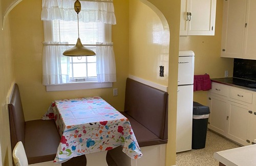 Fairbury House | Charming 2-bedroom house with WiFi, AC in fabulous Fairbury