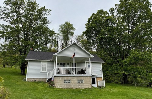 Freeport House | Charming 2-bedroom house near Piedmont Lake
