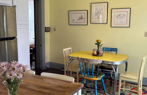 Lindenwald House | Charming 2-bedroom house with AC and WiFi in lovely Hamilton