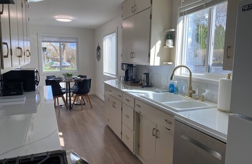 Lewiston House | Charming 2-bedroom house with WiFi and AC in Lewiston Orchards