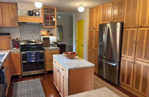 Upper Rattlesnake House | Charming 2-bedroom house by Rattlesnake creek and close to the U of M
