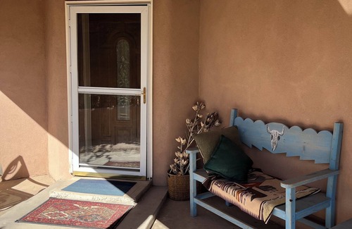 Historic Eastside House | Charming 2-bedroom house in lovely Santa Fe/walk to plazannnnn