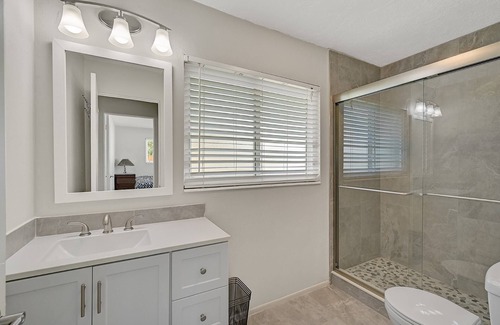 Sarasota Springs House | Charming 2-bedroom house with WiFi and AC in delightful Sarasota