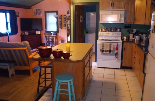 Forest Dale House | Charming 2-bedroom house with AC, WiFi in the middle of paradise.
