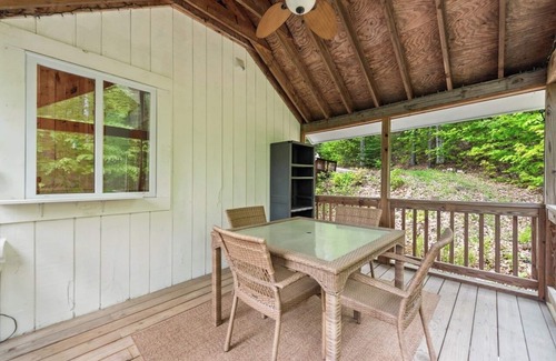 Campton House | Charming 2-bedroom house in Waterville Estates-sleeps 8!