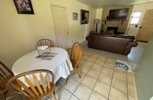 La Mesa House | Charming 2-bedroom house with WiFi and AC in tranquil La Mesa