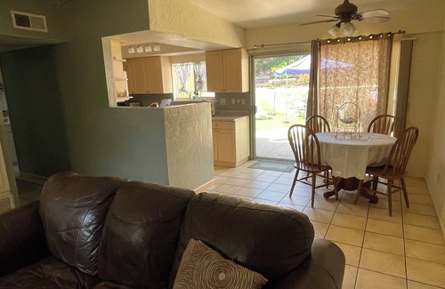 La Mesa House | Charming 2-bedroom house with WiFi and AC in tranquil La Mesa
