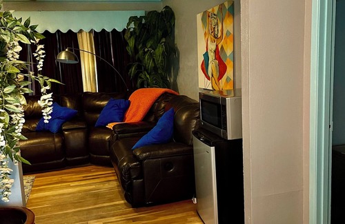 Frayser House | Charming 2-bedroom house with WiFi and AC in marvelous Memphis