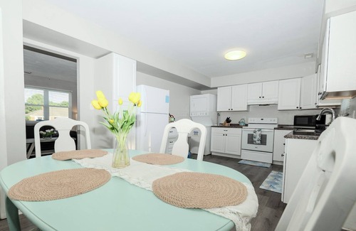 North Camellia Acres House | Charming 2-bedroom house with WiFi, AC in pleasant Norfolk - Close to beach
