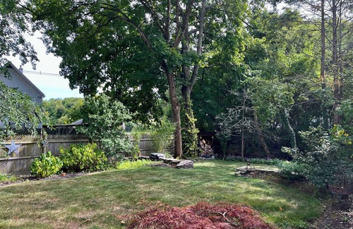 Peabody House | Charming 2-bedroom house with WiFi, AC in lovely Peabody