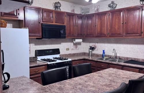 Juarez Municipality House | Charming 2-bedroom house in fabulous Juárez with AC, fitness room, WiFi