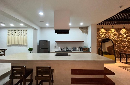 Centro House | Charming 2-bedroom house with AC, WiFi in superb Mérida