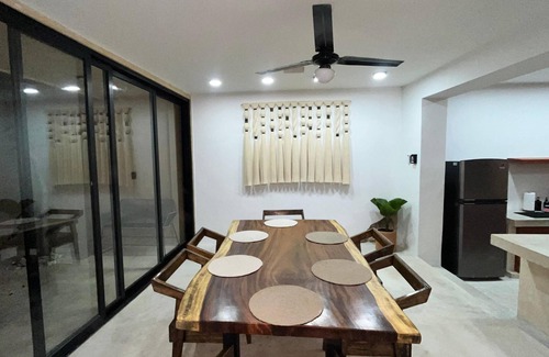 Centro House | Charming 2-bedroom house with AC, WiFi in superb Mérida