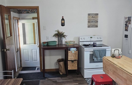 Balaton House | Charming 2-bedroom house w/WiFi, AC in Balaton near Marshall, MN, pet friendly