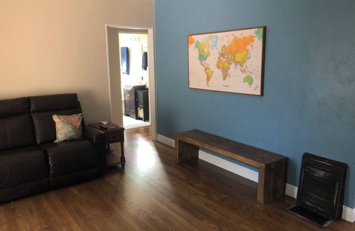 Chico House | Charming 2-Bedroom House close to Enloe and Chico State