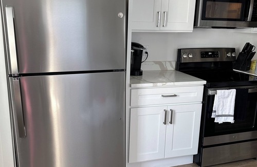 Easton House | Charming 2-bedroom house in serene Easton with WiFi, AC