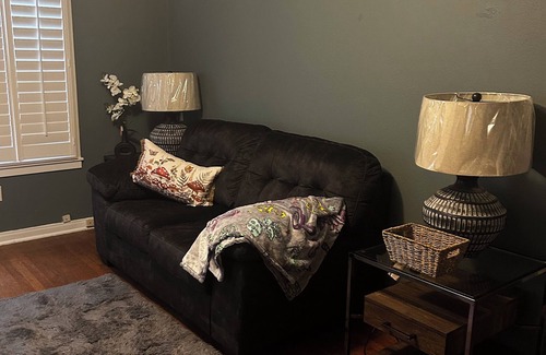 Hondo House | Charming 2-bedroom house in welcoming Hondo with AC, WiFi