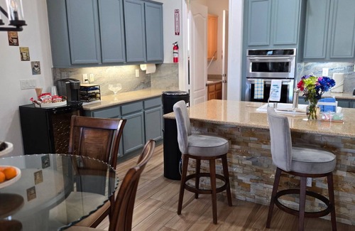 Indio House | Charming 2-bedroom house with AC, in country club palms with a view of Golf C.