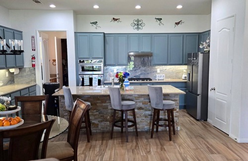 Indio House | Charming 2-bedroom house with AC, in country club palms with a view of Golf C.