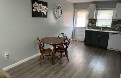 Macon House | Charming 2-bedroom house in beautiful Macon with AC, WiFi