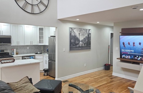 Queens House | Charming 2-bedroom house with AC, WiFi in terrific Queens