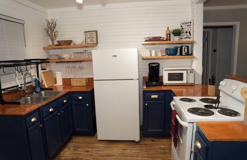 Tulsa House | Charming 2-bedroom house in Tulsa near TU and minutes from the Expo & downtown.