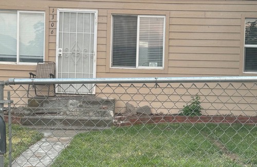 Yakima House | Charming 2-bedroom house with WiFi, AC in Yakima