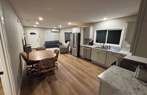 Yakima House | Charming 2-bedroom house with WiFi, AC in peaceful East Selah
