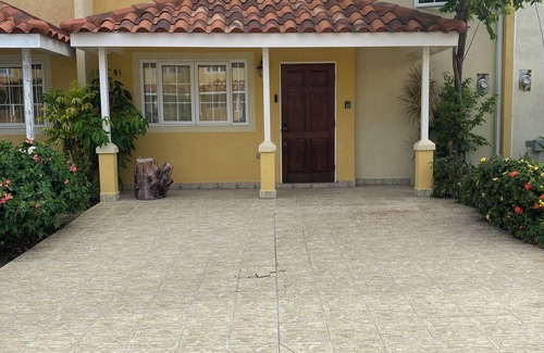 Mango Walk House | Charming 2-bedroom townhome with WiFi, AC in beautiful Montego Bay