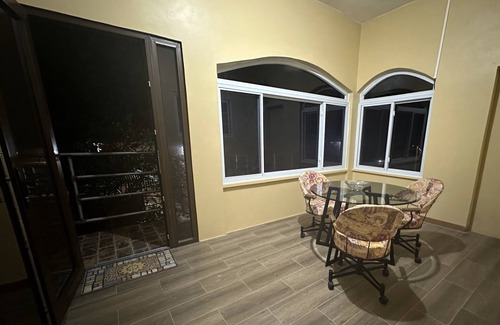 Wiltshire House | Charming 2-bedroom house with AC and WiFi near Montego Bay