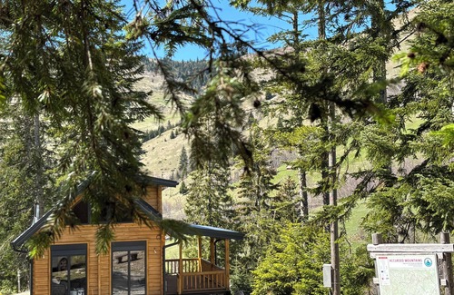 Montenegro Cabin | Charming 2-bedroom cabin in amazing Babino Polje with WiFi