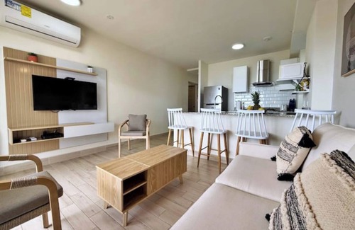 Punta Chame Condo | Charming 2-bedroom condo with WiFi, AC in lovely Punta Chame,Beach,Pool, Mtnview