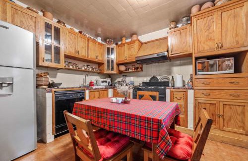 Cuajimalpa House | Charming 2-Bedroom Retreat in Lomas de Bezares