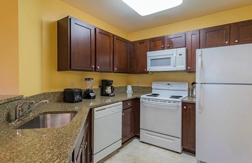 Williamstown Resort | Charming 2-bedroom resort in brilliant Hancock with AC, Jetted-Tub, WiFi, Pool
