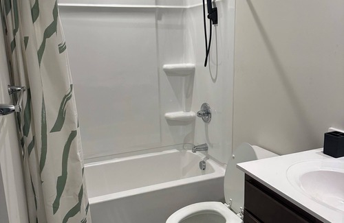 Changewater House | Charming 2-bedroom townhome with WiFi, AC in amazing Washington, NJ
