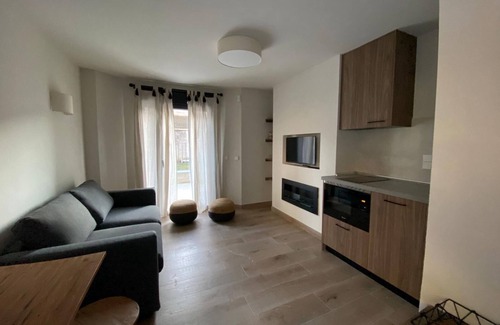 Biescas House | Charming 2-bedroom townhome with AC, WiFi in wonderful Orós Alto