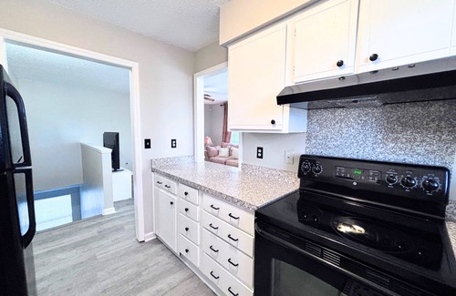 Charlotte House | Charming 2-bedroom townhome in Pineville- Charlotte