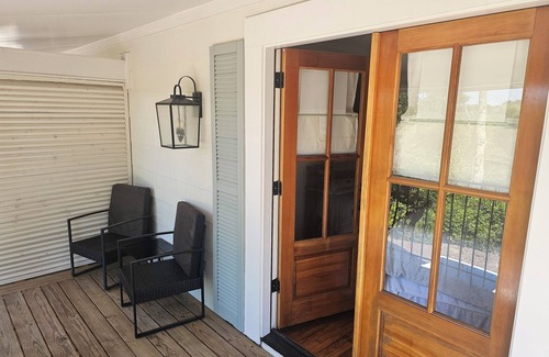 Columbus House | Charming 2-bedroom townhome in Columbus with Riverview, very peaceful and quiet!