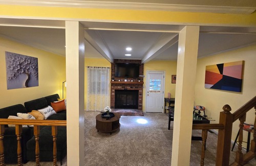 Northwest Raleigh House | Charming 2-bedroom townhome in welcoming Raleigh with AC