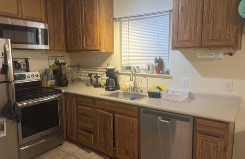 Rohnert Park House | Charming 2-bedroom townhome in delightful Cotati with fitness room, WiFi