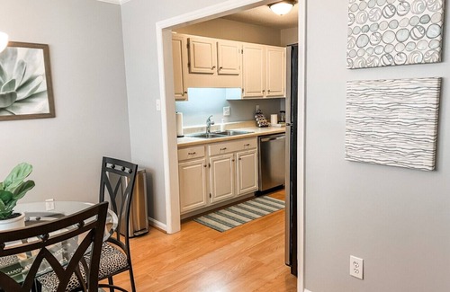 Taylor's Pond House | Charming 2-Bedroom Townhome in Downtown Cary