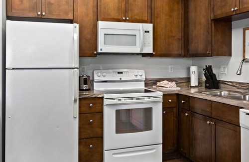 Solvang Apartment | Charming 2-bedroom twin in enchanting Solvang