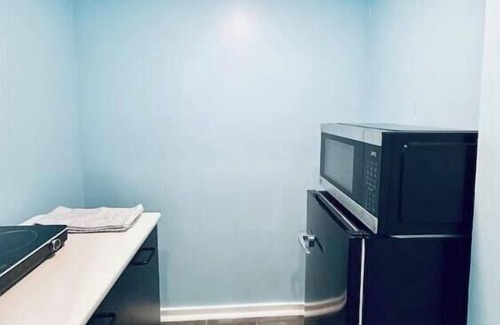 Dickerson Apartment | Charming 2-bedroom apartment with WiFi, AC in lovely Barnesville