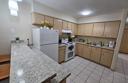 Mitte Cultural District Apartment | Charming 2-bedroom apartment in awesome Brownsville with WiFi, AC