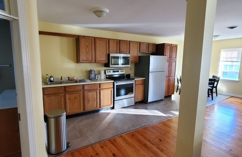 Charles Town Apartment | Charming 2-bedroom 2nd floor apartment with WiFi, AC in lovely Charles Town
