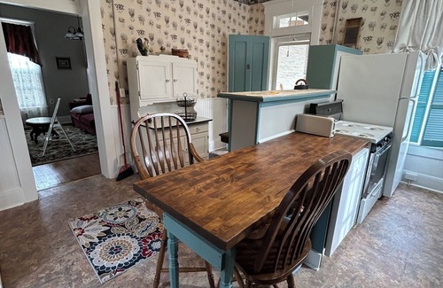 Charlestown House | Charming 2-bedroom house in amazing Charlestown, 15 minutes from Louisville Ky