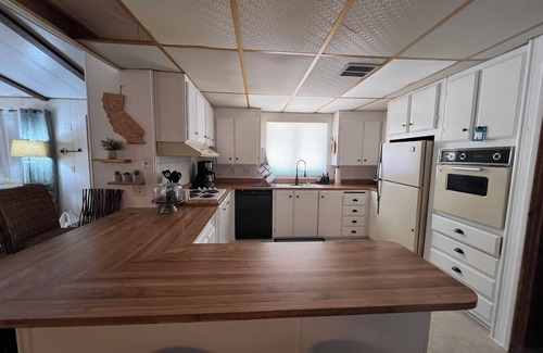 Coulterville House | Charming 2-bedroom home in Coulterville Dog friendly!